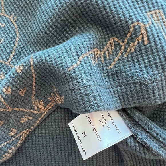 Daydreamer Western Long Sleeve NWT Thermal Crop - Picture 16 of 16